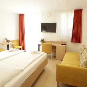 3* Hotell Adria
