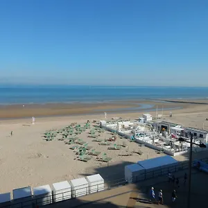Toplocatie Frontal Sea View Appartement Middelkerke
