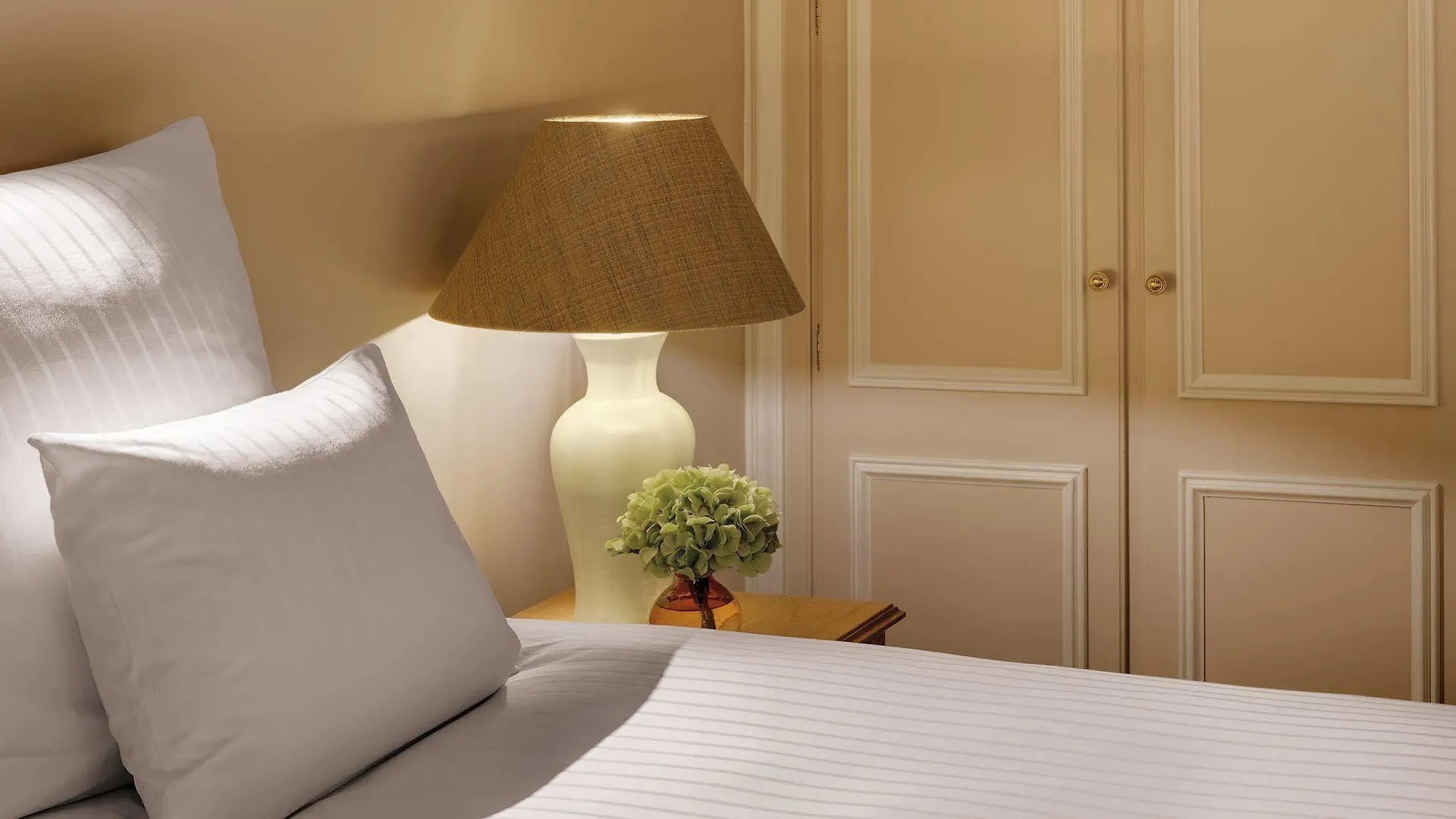 Excelsior By Geisel Hotel Munich 4*,